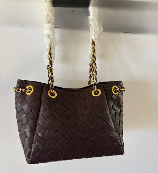 Weave Tote with chain shoulder tote